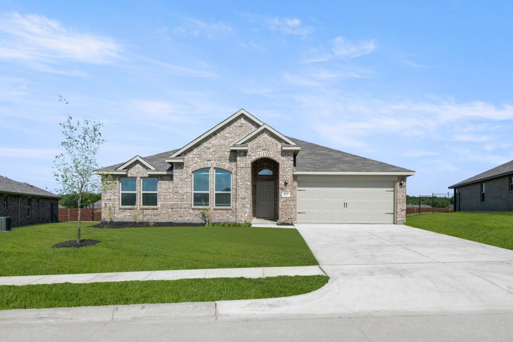 2637 River Bank Drive, Burleson, TX 76028 — photo 1