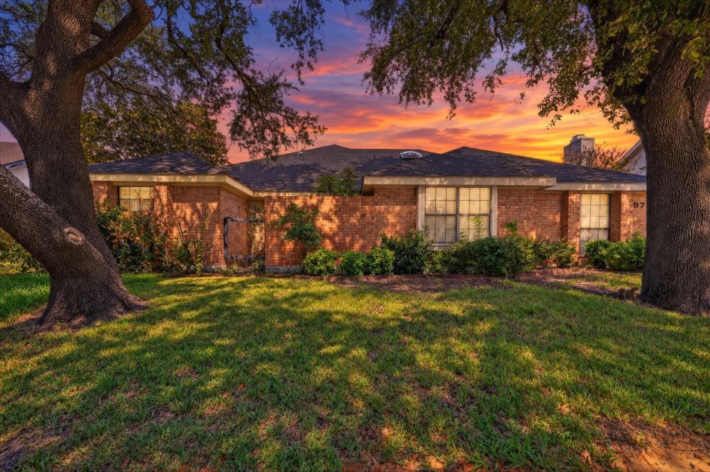 9711 Springtree Lane, Dallas, TX 75243 — photo 1
