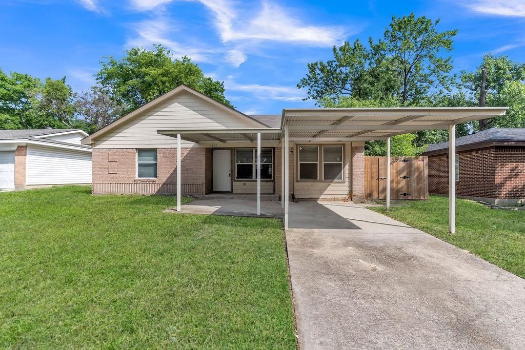 1800 Buena Vista Street, Mesquite, TX 75149 — photo 1