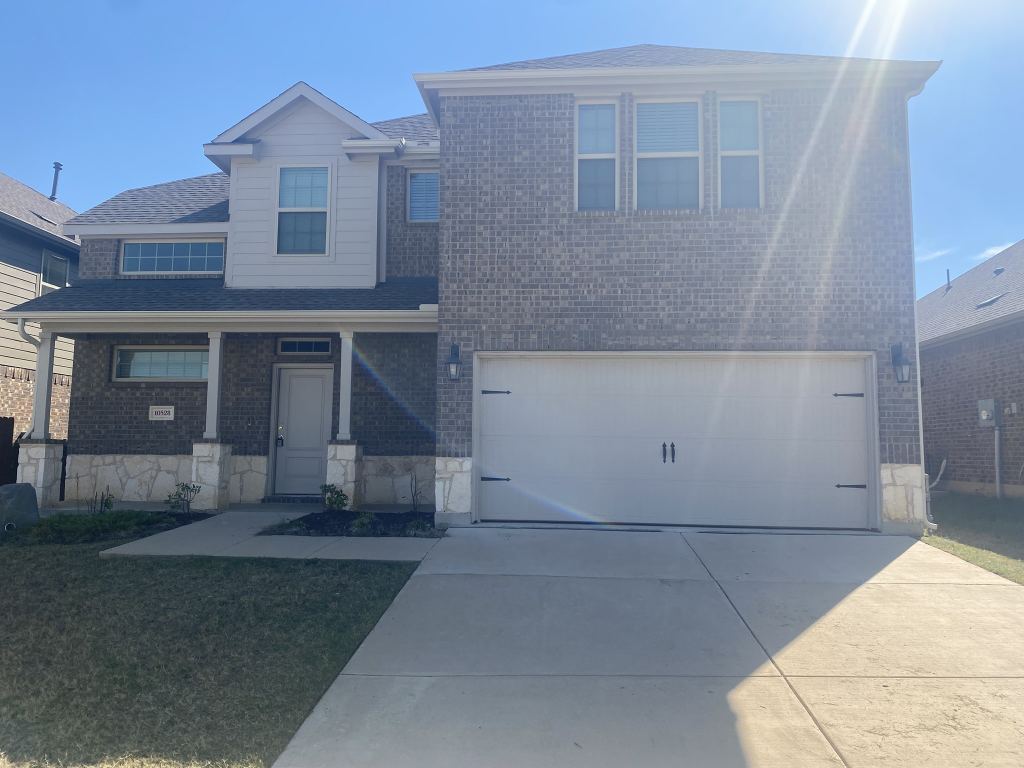 10528 Breezeway Drive, Aubrey, TX 76227 — photo 1