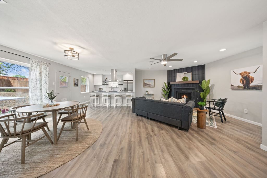 3016 Briarwood Drive