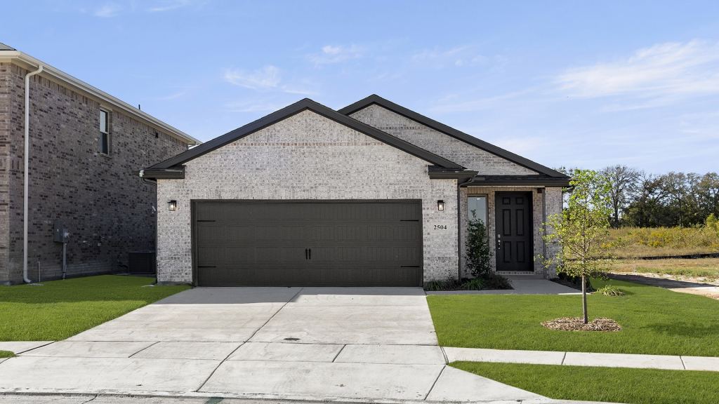 2504 Yo Ranch Road