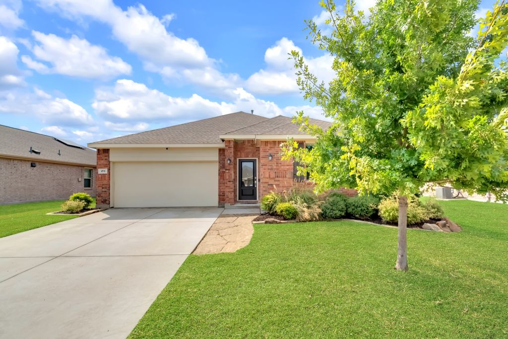 1711 Stonefield Drive