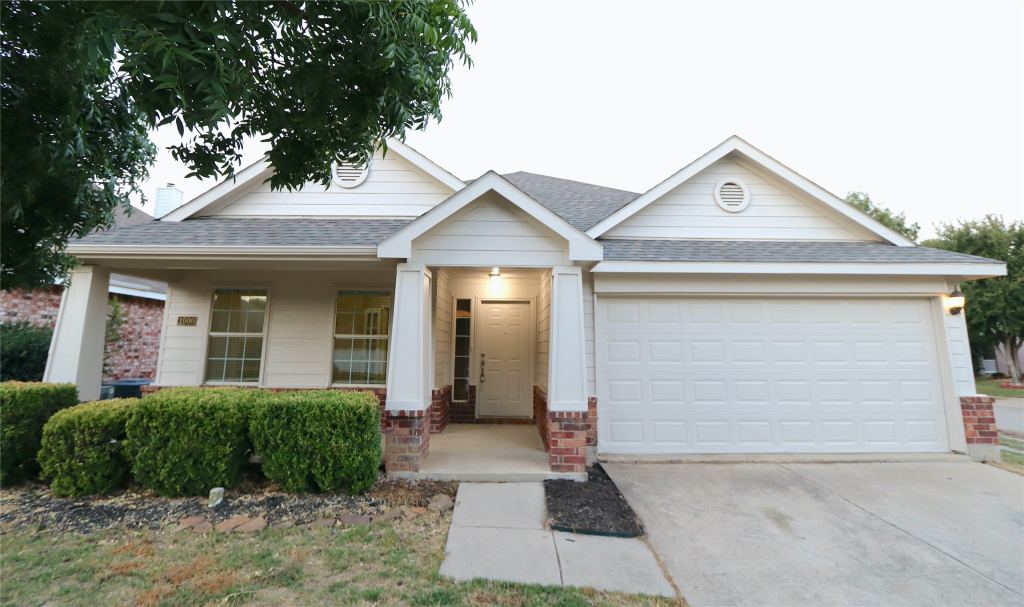 1000 Warbler Lane, Aubrey, TX 76227 — photo 1