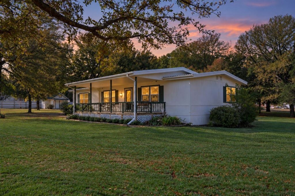 404 Cleveland Road, Granbury, TX 76049 — photo 1
