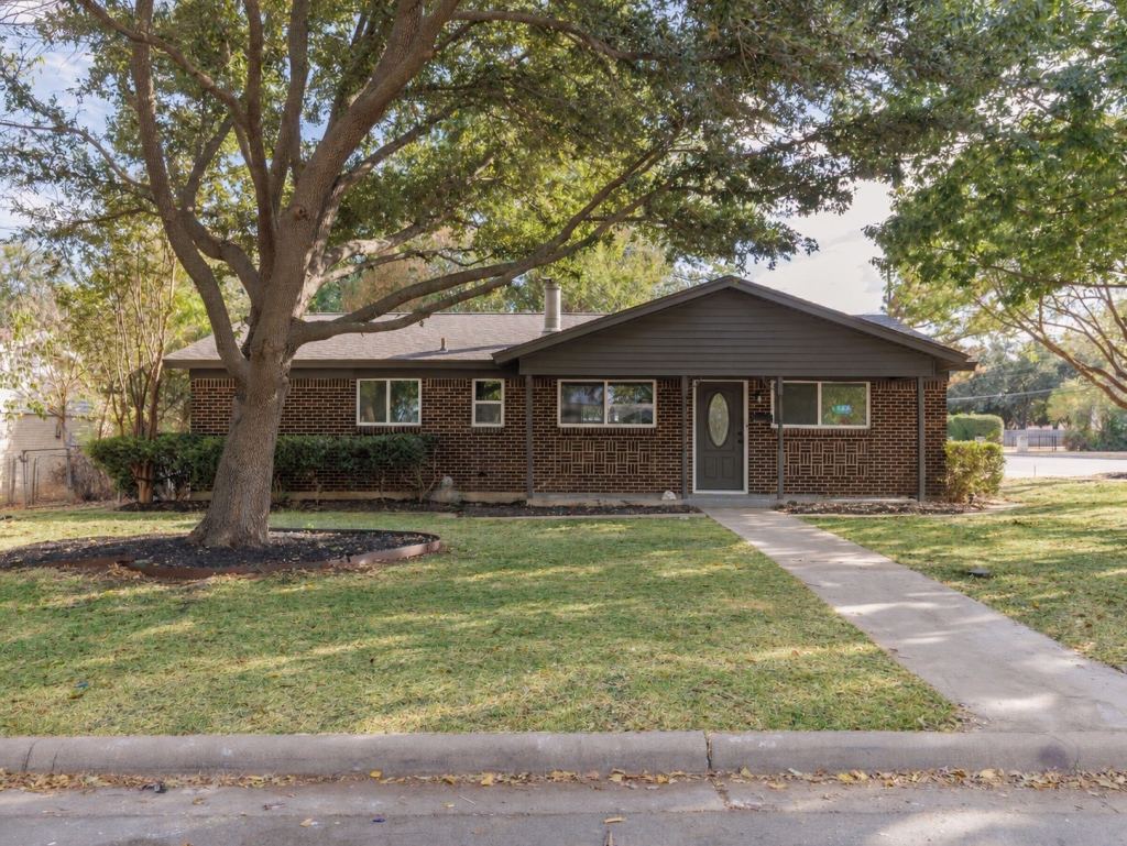 6700 Karen Drive, North Richland Hills, TX 76180 — photo 1