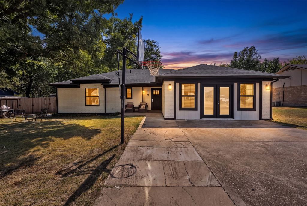 416 Ferenz Avenue, Crowley, TX 76036 — photo 1