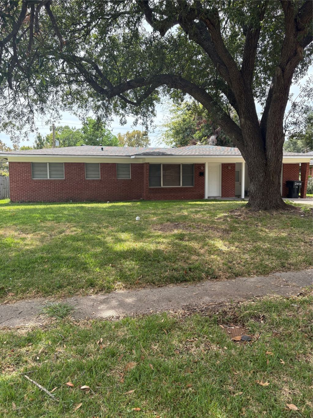 2404 waverly