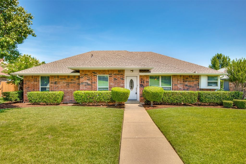310 Barclay Avenue, Coppell, TX 75019 — photo 1