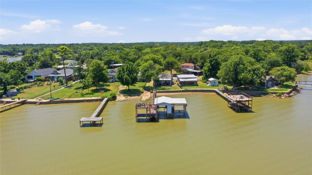 6820 Briar Road, Azle, TX 76020 — photo 1