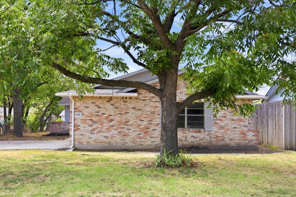 4349 Chestnut Drive, Mesquite, TX 75150 — photo 1