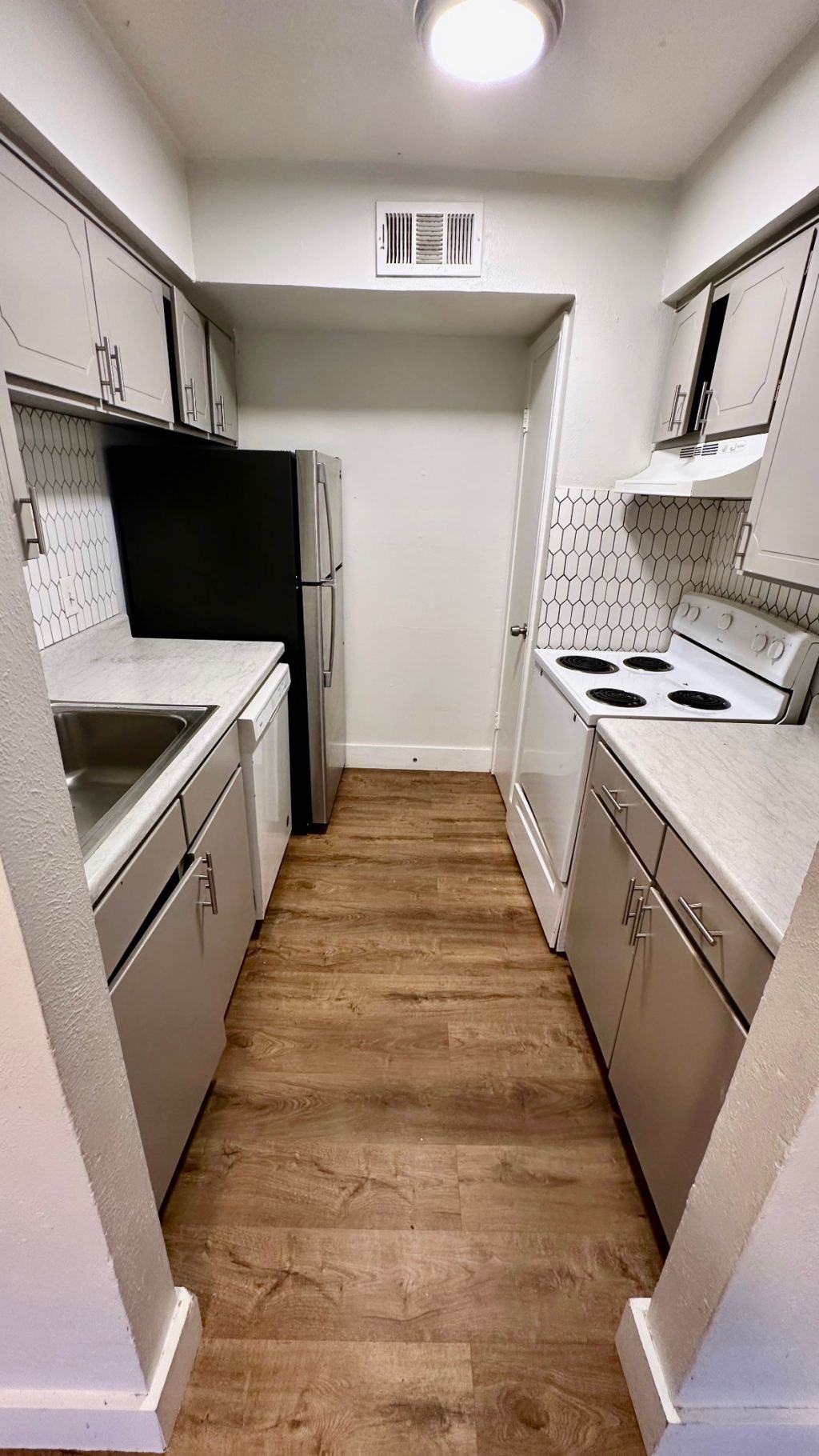 2211 S Vernon Avenue 219, Dallas, TX 75224 — photo 1