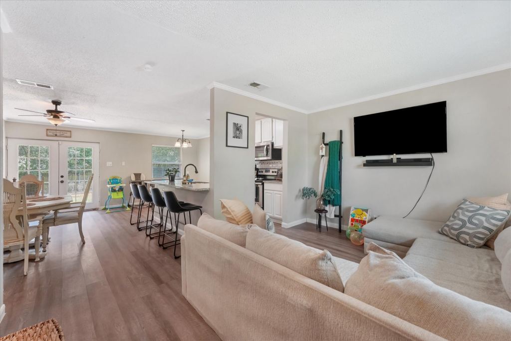 214 E Arkansas Street, Sherman, TX 75090 — photo 1