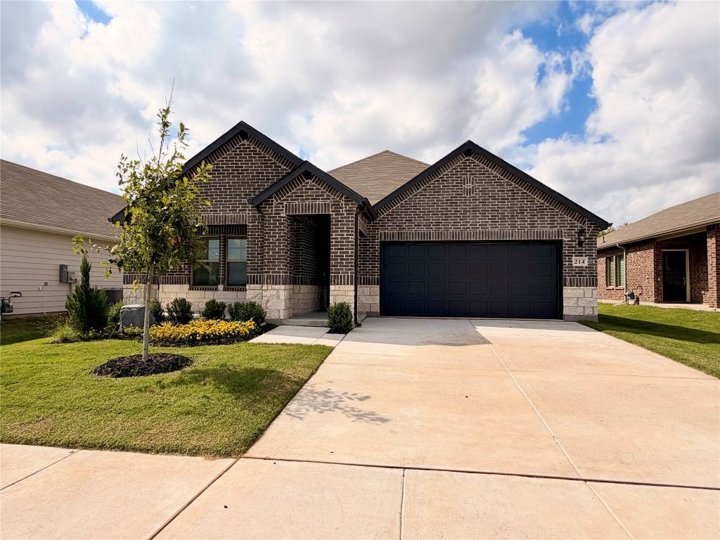 214 Winchester Lane, Sherman, TX 75092 — photo 1