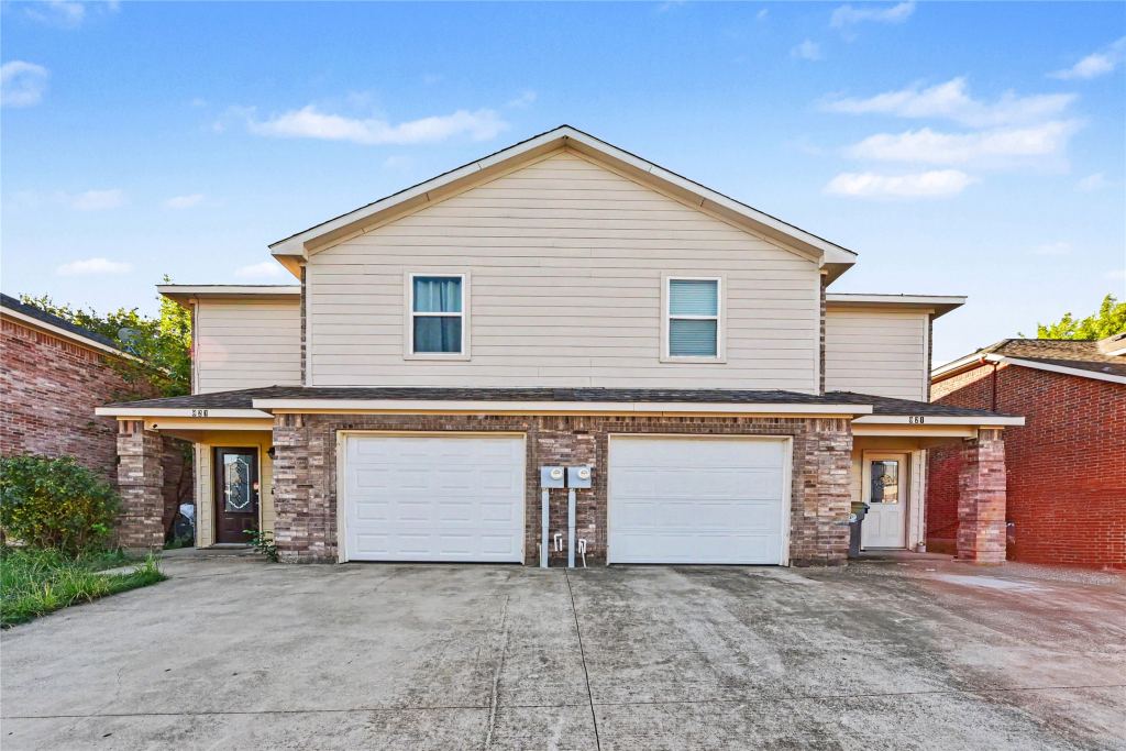 823 Parkplace Ridge, Princeton, TX 75407 — photo 1