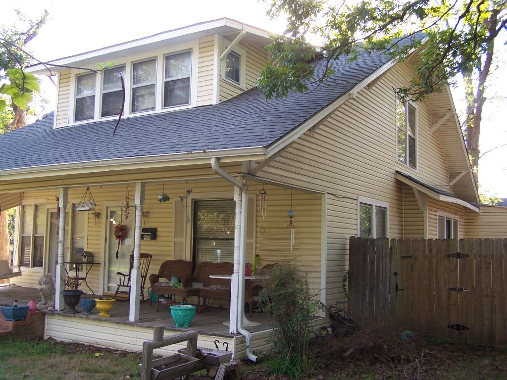 900 W Washington Street, Sherman, TX 75092 — photo 1
