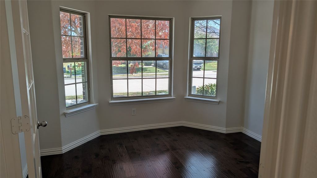 608 Kinghaven Drive, Little Elm, TX 75068 — photo 1