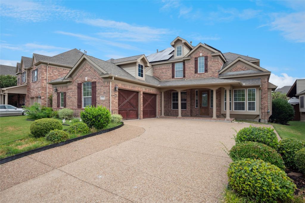 901 Oglethorpe Lane, Aubrey, TX 76227 — photo 1