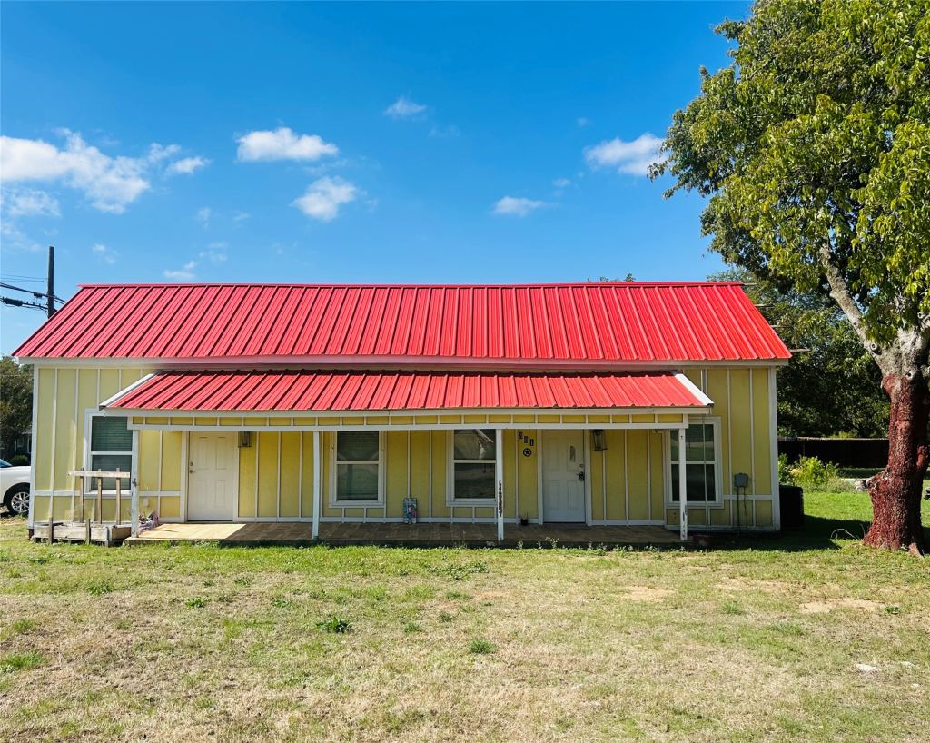 301 N Guadalupe, Whitney, TX 76692 — photo 1
