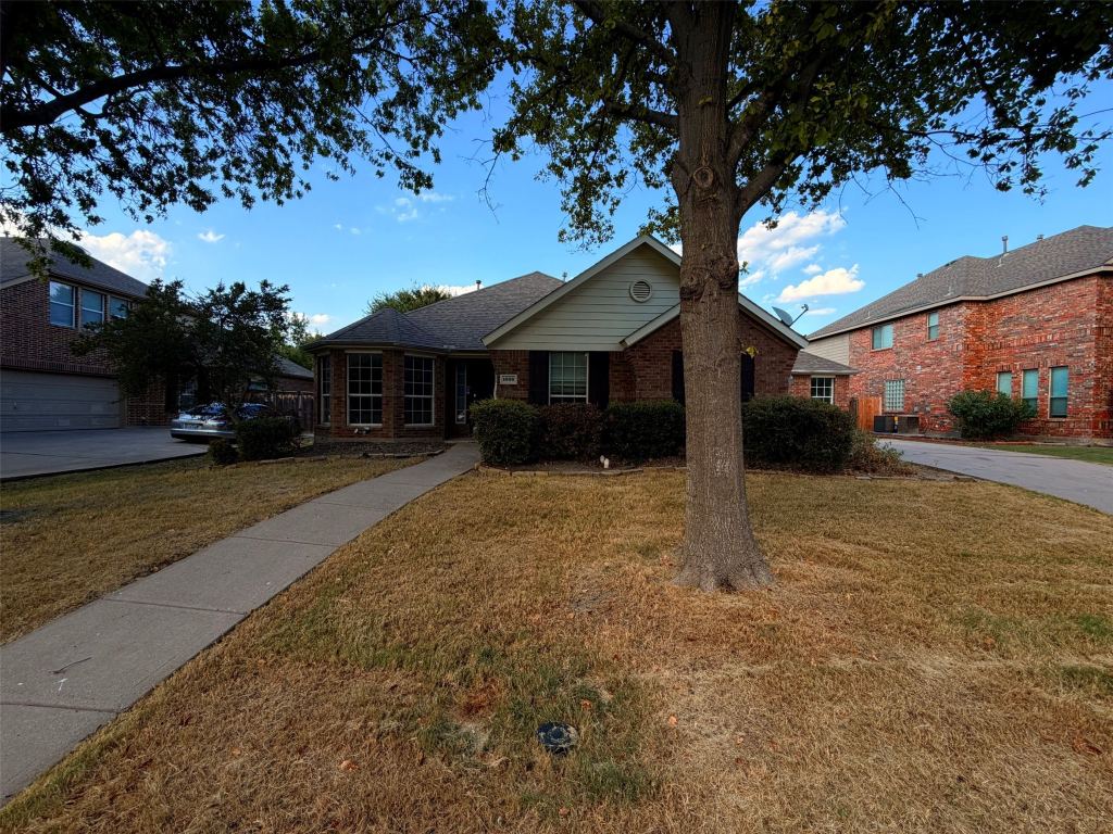 1009 Spinnaker Drive