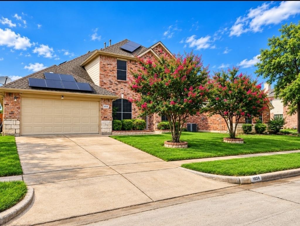 1024 Fair Oaks Drive, Grand Prairie, TX 75052 — photo 1