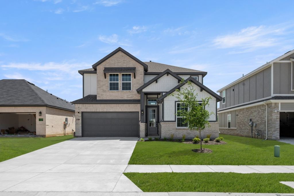 1724 Nesting Robin Lane, Denton, TX 76249 — photo 1