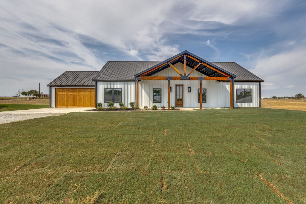 2485 Cottondale Road, Springtown, TX 76082 — photo 1
