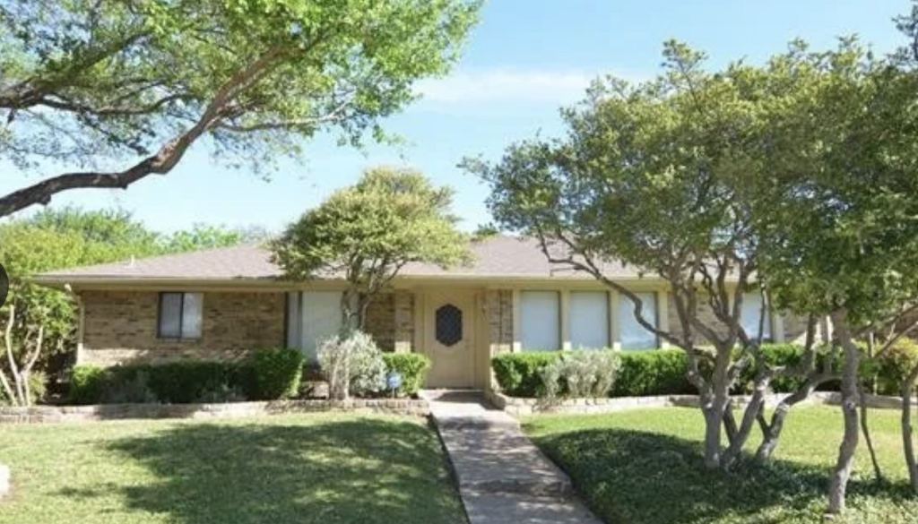1911 E Branch Hollow Drive, Carrollton, TX 75007 — photo 1