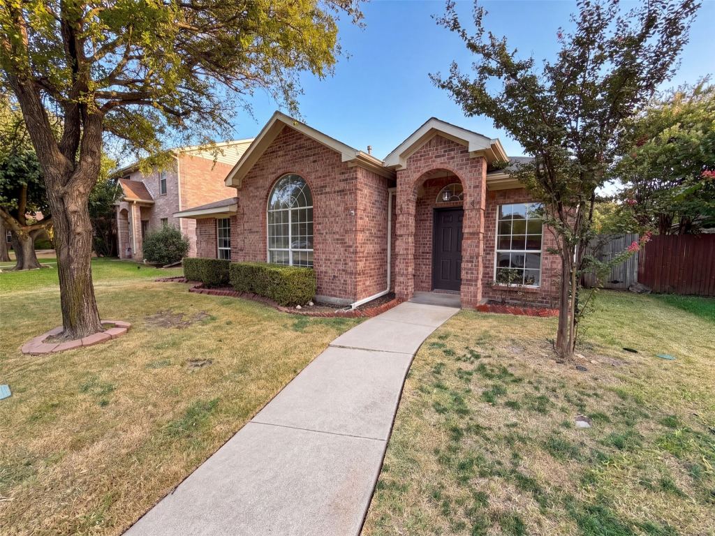 1406 Di Orio Drive