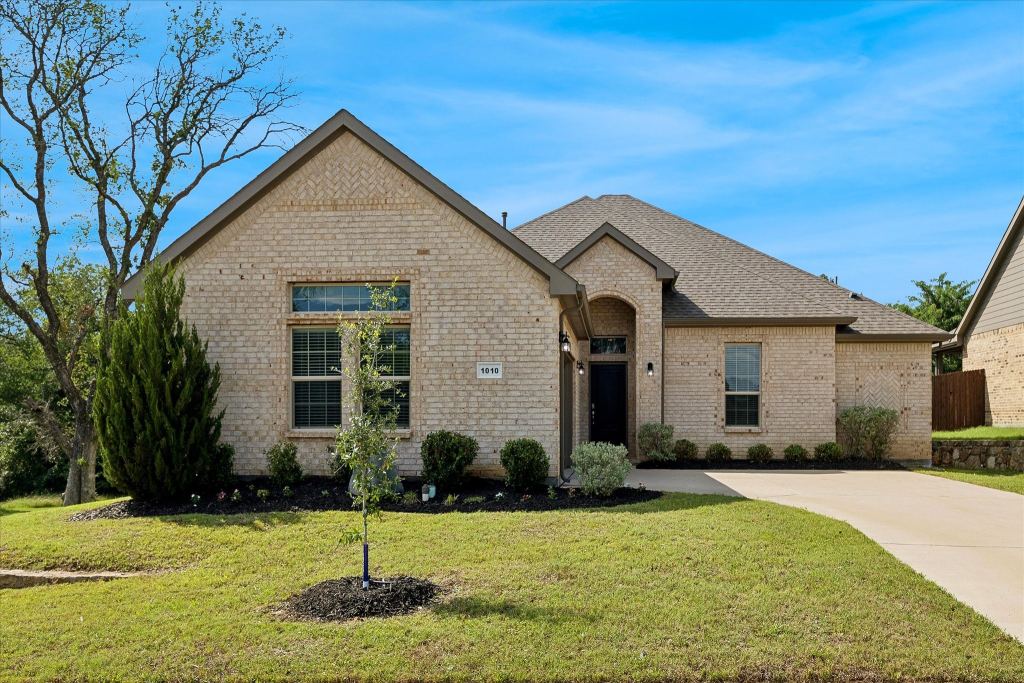 1010 Silver Oak Drive