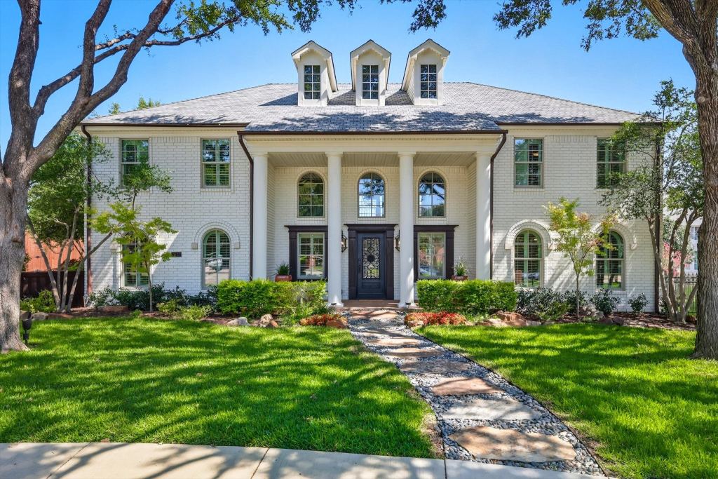 7632 Tallow Drive, Irving, TX 75063 — photo 1