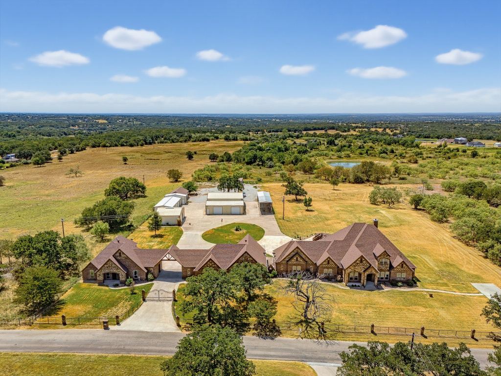 189 Hlavek Road, Decatur, TX 76234 — photo 1