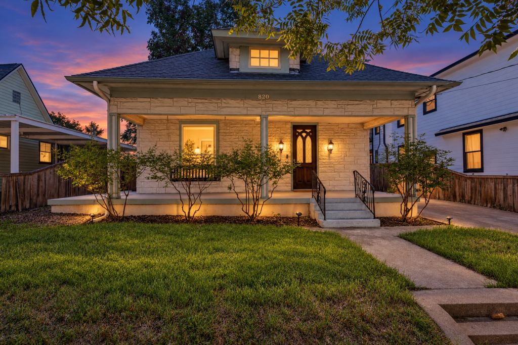 820 W Eigth Street, Dallas, TX 75208 — photo 1