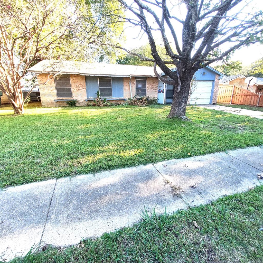 802 Dove Lane, Sherman, TX 75090 — photo 1