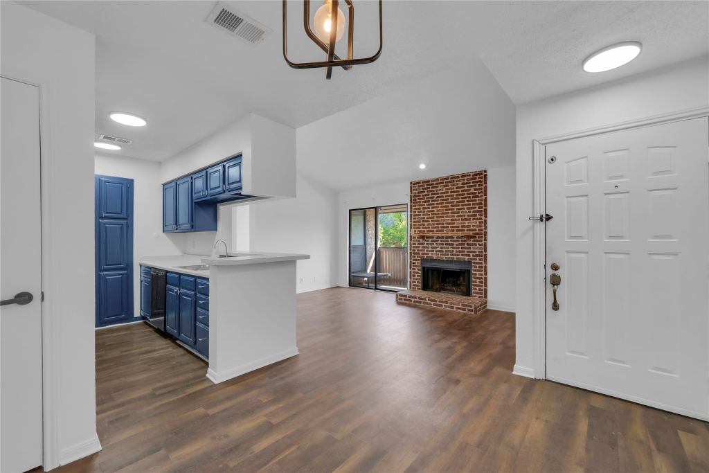 2006 Cloisters Drive 2522, Arlington, TX 76011 — photo 1