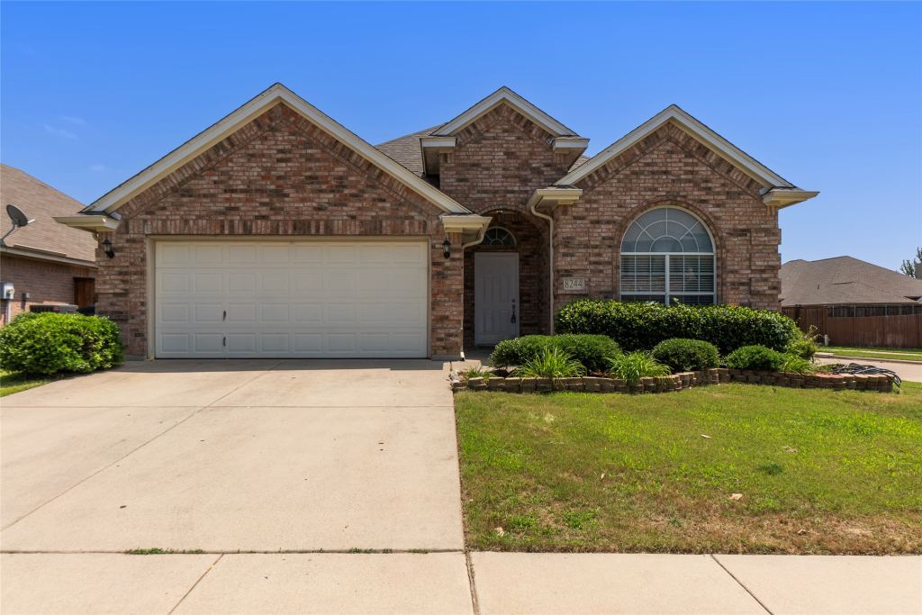 8244 Edgepoint Trail, Fort Worth, TX 76053 — photo 1