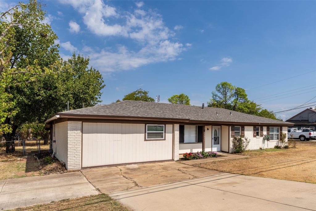 1101 Kennedale Sublett Road, Kennedale, TX 76060 — photo 1