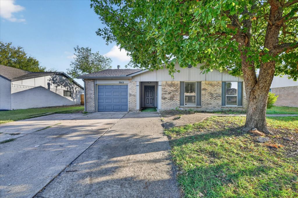 7012 Lincolnshire Lane, North Richland Hills, TX 76182 — photo 1