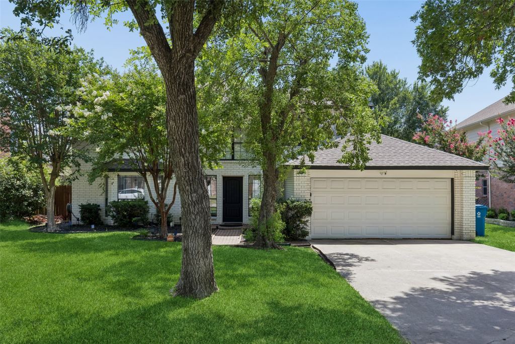2108 Bentley Drive, Flower Mound, TX 75028 — photo 1