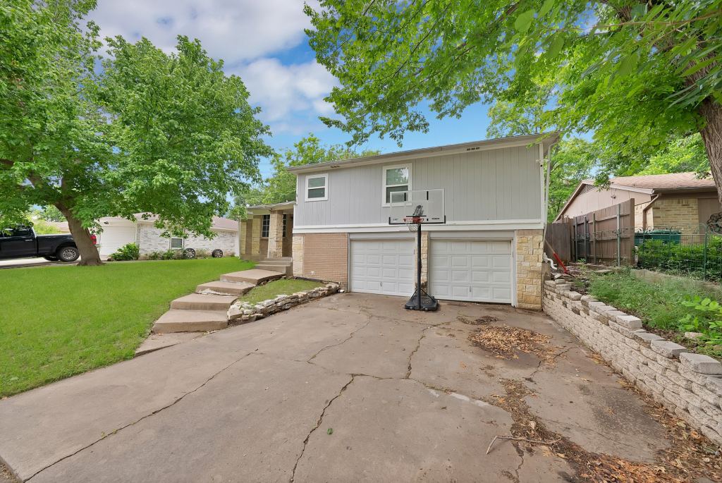 2904 Raton Drive, Fort Worth, TX 76116 — photo 1