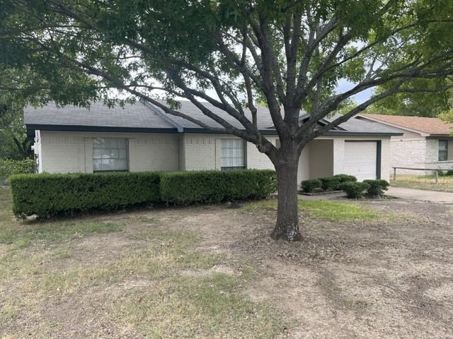 1236 Neptune Drive, Cedar Hill, TX 75104 — photo 1