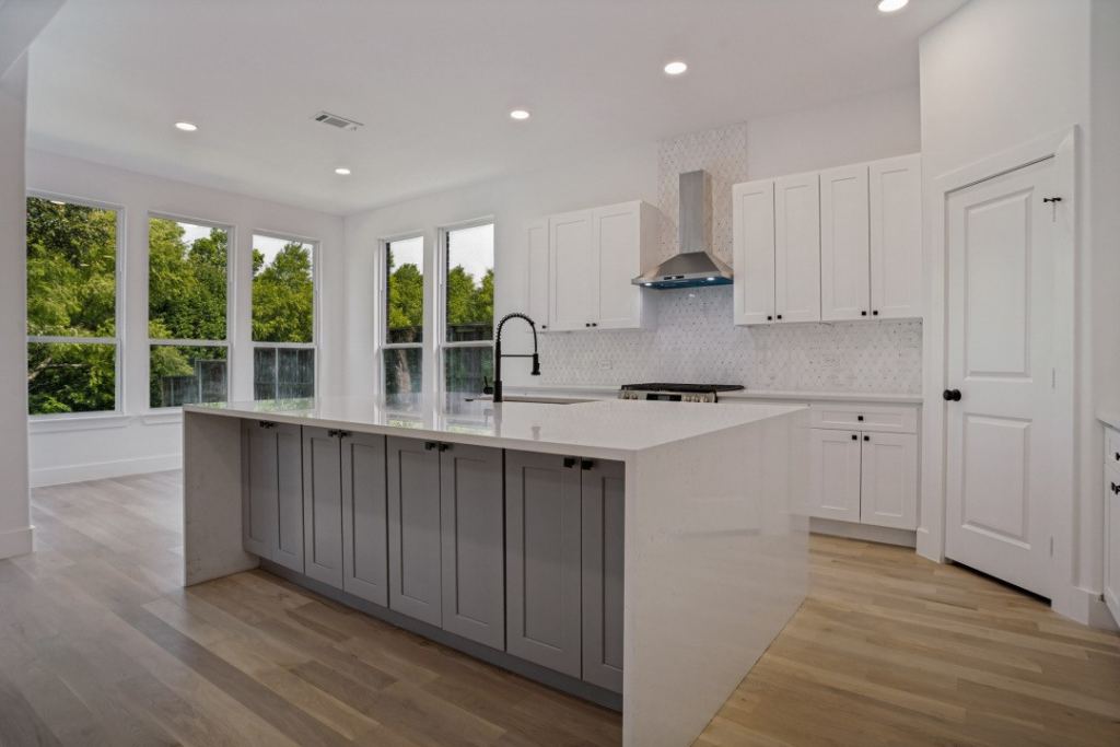 2845 Laurel Oak Drive, McKinney, TX 75071 — photo 1