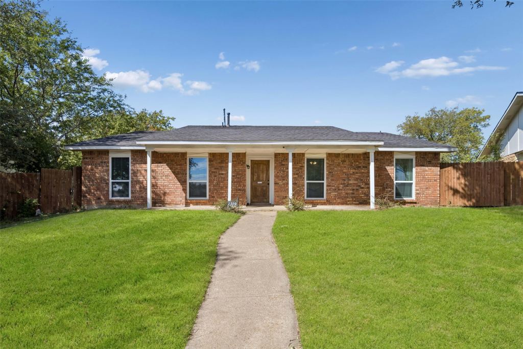 7319 Blackwillow Lane, Dallas, TX 75249 — photo 1