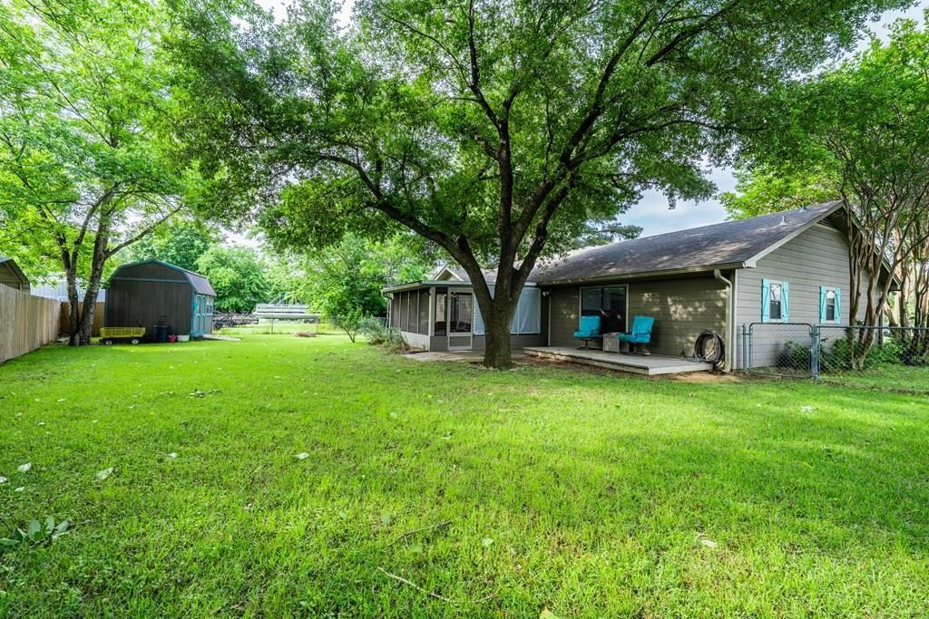 128 Hilltop Drive, Trinidad, TX 75163 — photo 1