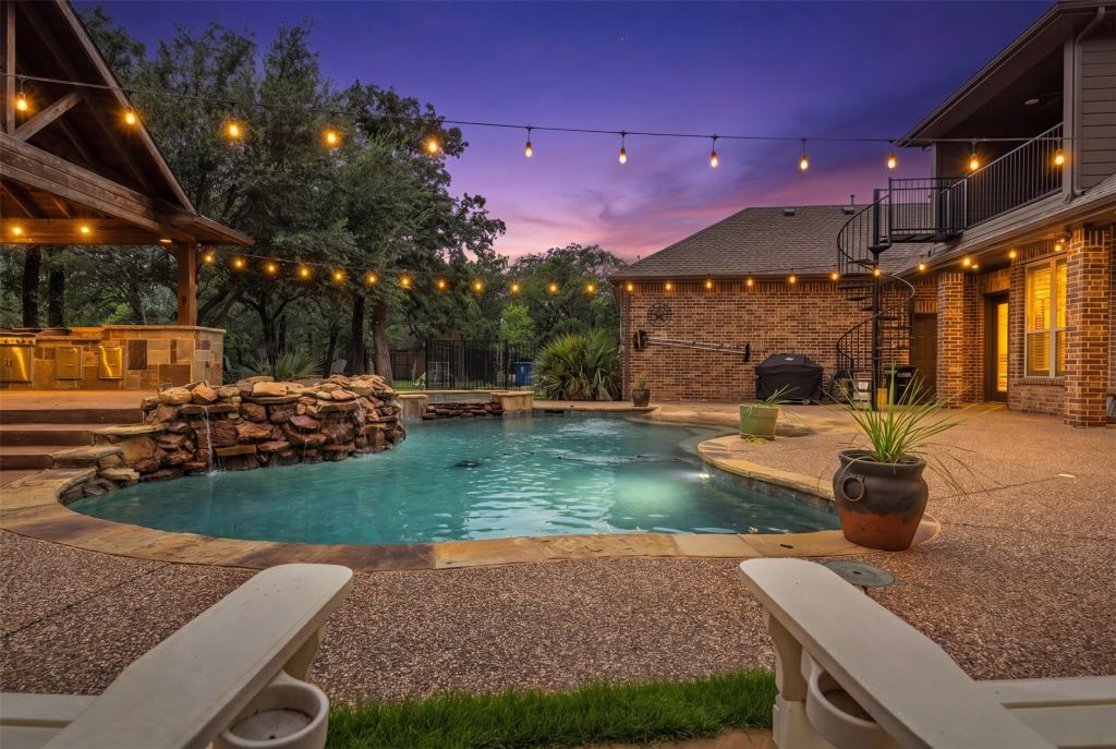 140 Eagles Peak Lane, Double Oak, TX 75077 — photo 1