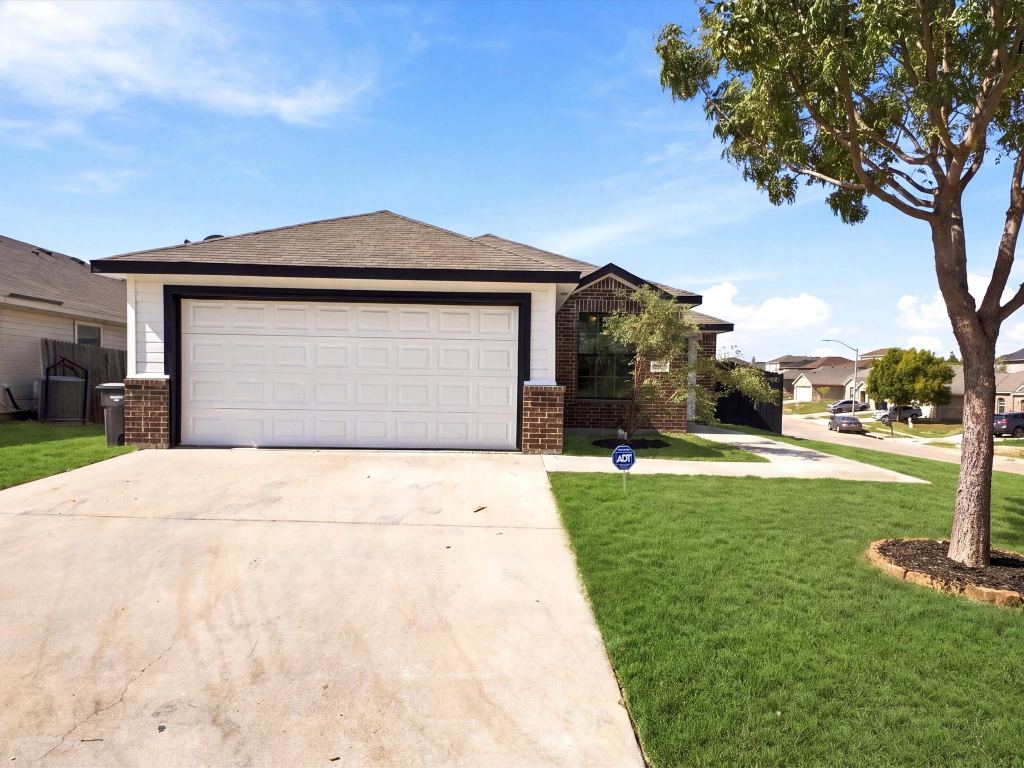 4000 Rosita Street, Fort Worth, TX 76119 — photo 1