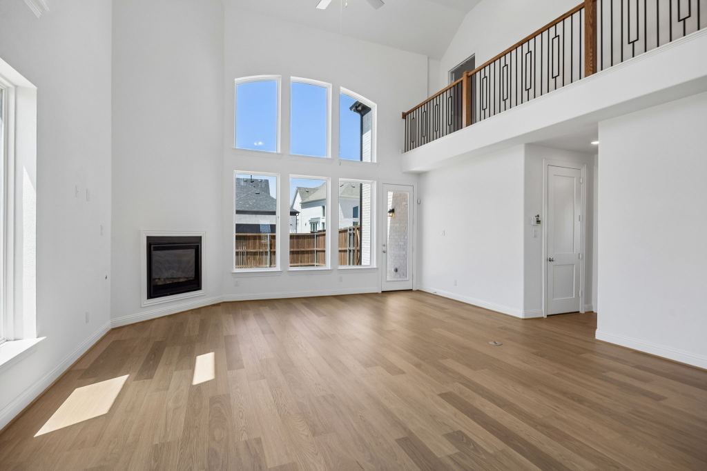 256 Golden Run Drive