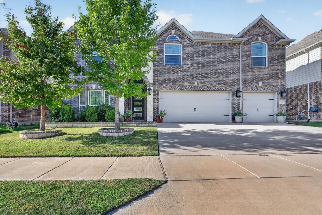 5217 Bow Lake Trail
