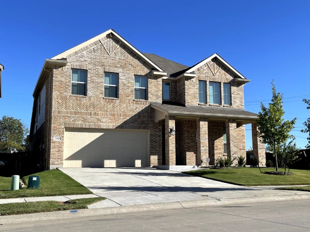 2600 Briarhurst Court, Denton, TX 76207 — photo 1