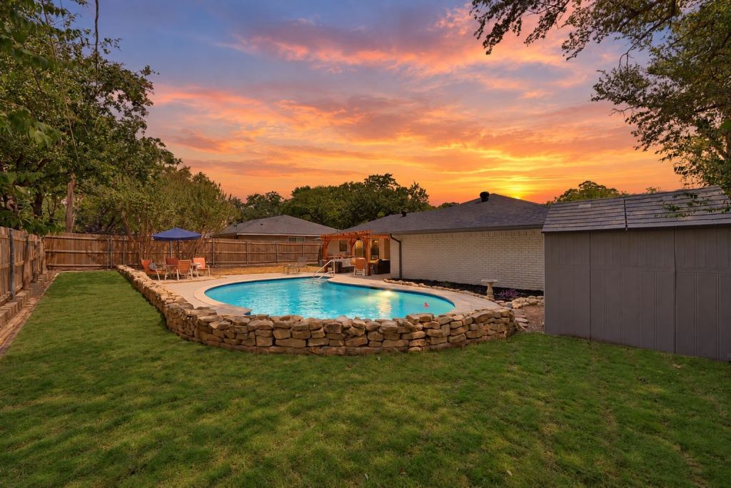2500 Highgate Drive, Arlington, TX 76016 — photo 1